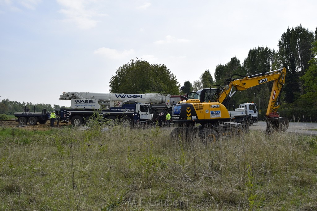 Schwerer VU LKW Zug Bergheim Kenten Koelnerstr P593.JPG - Miklos Laubert